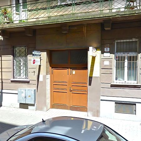 Apartment Mia - Old Town, Ac ブラチスラヴァ エクステリア 写真